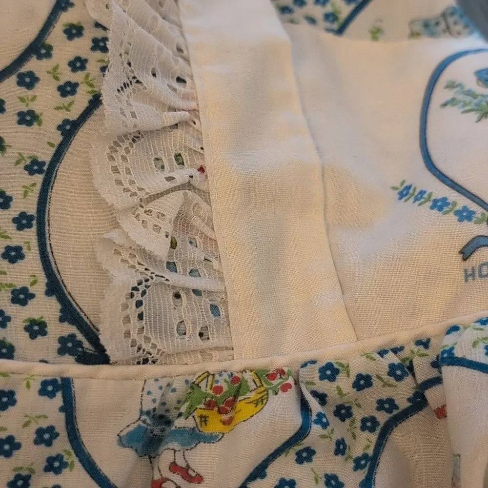 Holly Hobbie Girls vintage long floral blue dress cottage core‎